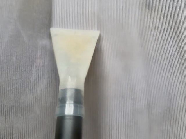 13年のプロがリンサーで徹底洗浄！諦めていたソファーの汚れ・ニオイをリセット