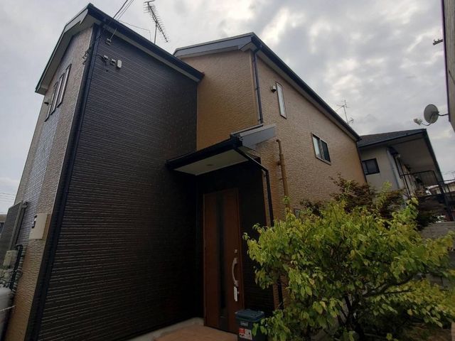 女性スタッフご対応【歴30年熟練の技★自社職人のみの施工】雨漏り対応・保険加入サービスの画像