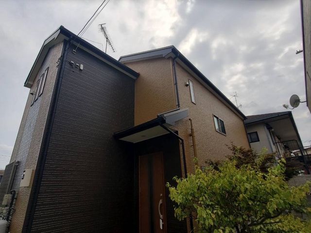 女性スタッフご対応【歴30年熟練の技★自社職人のみの施工】雨漏り対応・保険加入