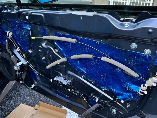 デッドニング　カーオーディオ　バッ直　国産車