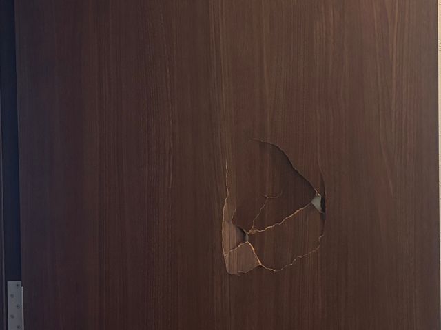 【補修のプロによる】化粧フィルム施工　時間外対応、リペアと併用で欠損、破損も対応