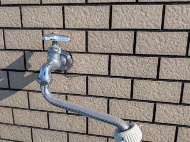 《壁ピタの水栓交換》はお任せ下さい！　経験と知識をいかして迅速に対応致します