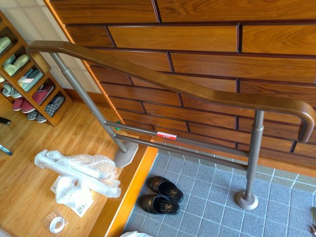 賃貸物件や高台住宅にも大人気！玄関周りの転倒対策にも◎