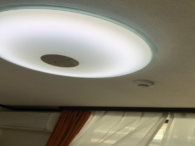 ■照明・シーリング・ダウンライト取り付け　写真の店長が伺います