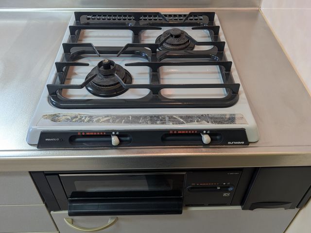 頑固な油汚れを徹底洗浄！ステンレス部分もピカピカに！