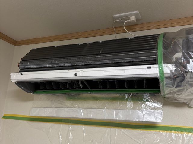 初めてでも安心・丁寧エアコンクリーニング