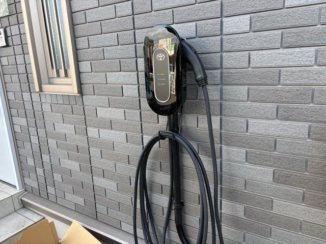 国産　トヨタ純正品 Tesla等ウォールコネクターも対応可能