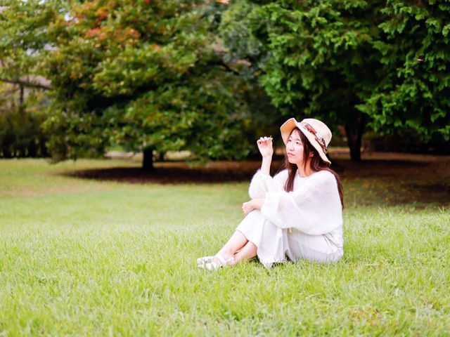 あなたらしさを軽やかに。初めてでも安心のプロフィール撮影。落ち着いた自然な写真を