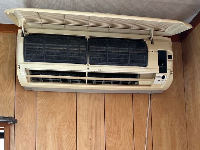 エアコン取り外し