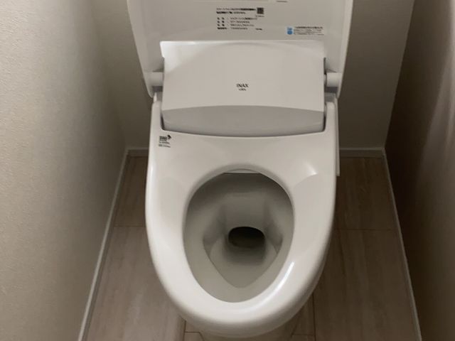 洗浄便座の取り付けならお任せ下さい アクア緊急水道メンテナンスのウォシュレット 温水洗浄便座 取り付け くらしのマーケット