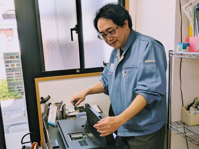 【パソコン教室の先生が対応します！】年間80件の信頼！丁寧で安心の訪問サポート