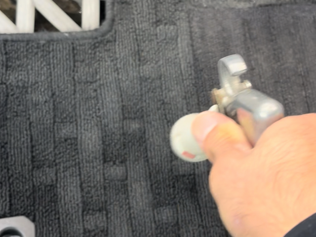 損害保険完備の安心施工！中古車屋も信頼する確かな技術で愛車を蘇らせます