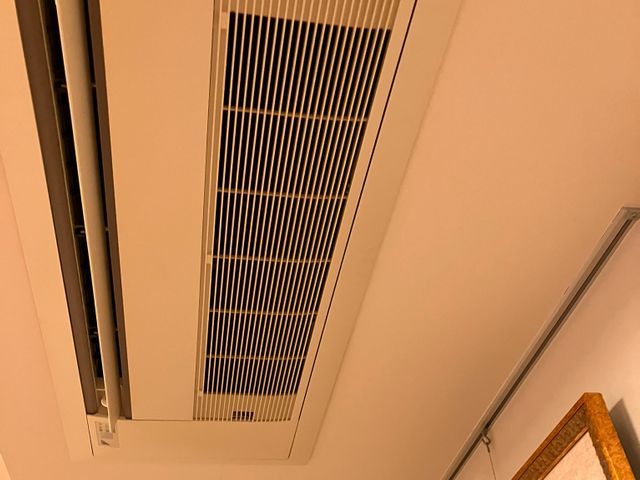 元家電専門店店長が丁寧に作業します。