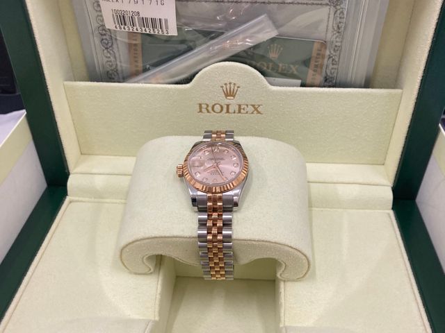 買取り商品かも？と思われましたらお気軽にご相談下さい。大切に拝見させて頂きます。サービスの画像