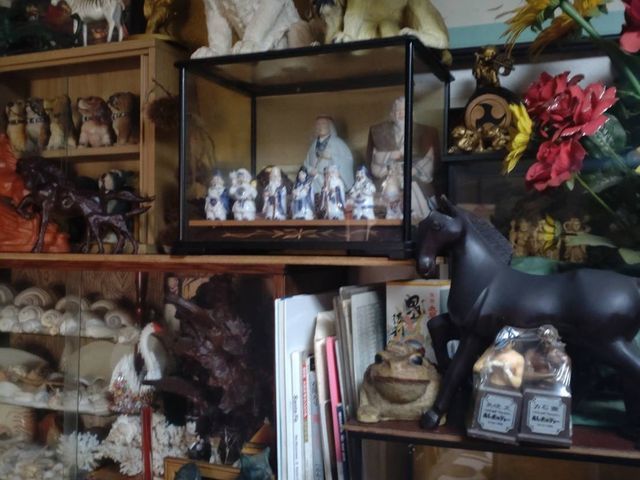 思い出のある沢山の品々、大事にお取り扱い、査定させて頂きます。是非ご相談下さい！サービスの画像