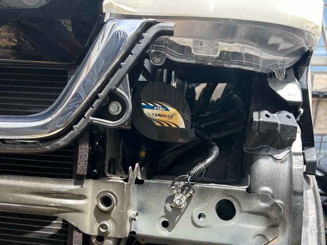 クラクションの交換、取り付けいたします。必ず事前に車種、型式、年式をご連絡下さい