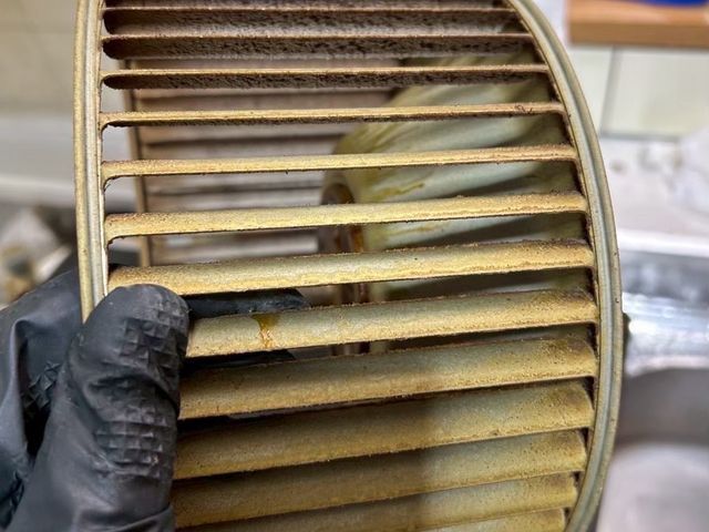 札幌のプロにお任せ！人気2点セット！防カビ無料キャンペ〜ン！！