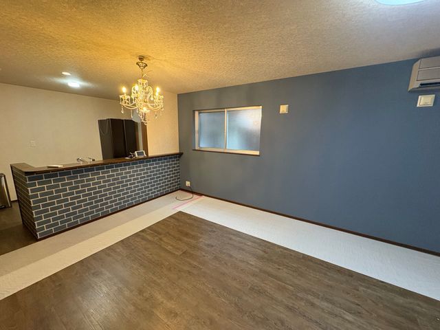 1面〜全面張り替えまで！完全自社施工！年間200件の実績で柔軟に対応致します！サービスの画像