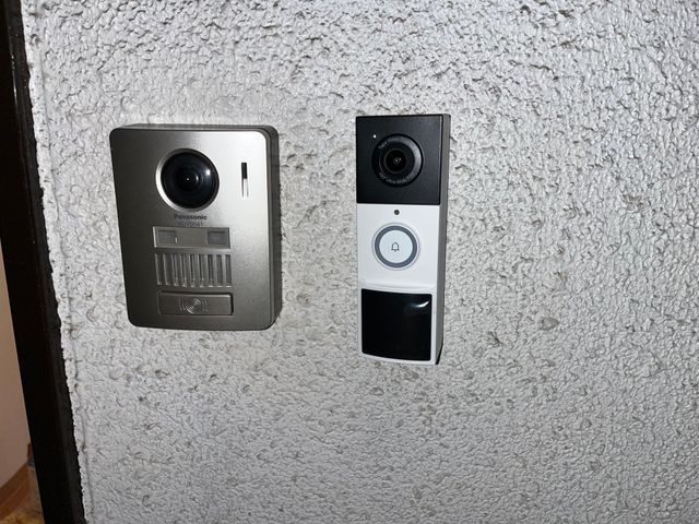 インターホン取り付けします