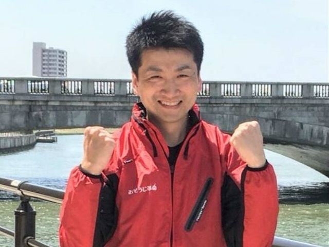 ★車内をアルカリイオン電解水で安全に除菌洗浄・消臭★気になる汚れをリフレッシュ