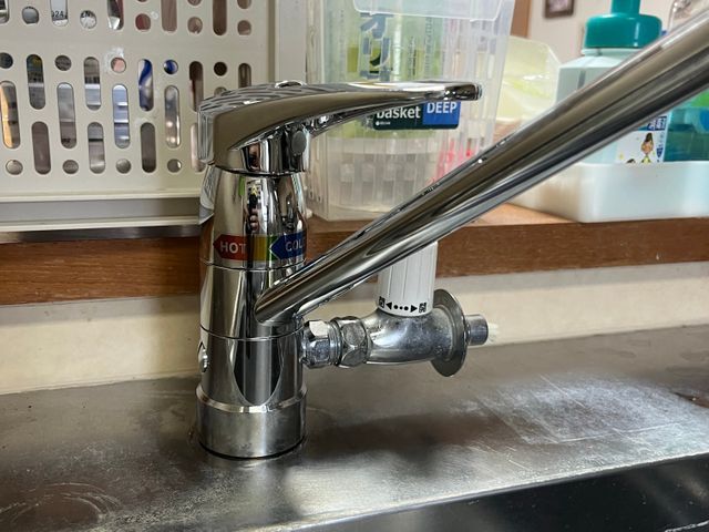 キッチン蛇口交換｜水漏れ・古い蛇口も対応！