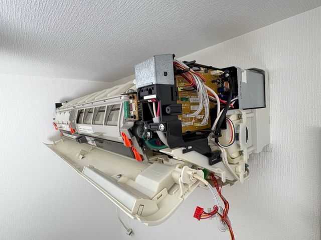 水漏れ、ガス漏れエアコン修理。横浜で創業、地域密着　何でもご相談下さい！