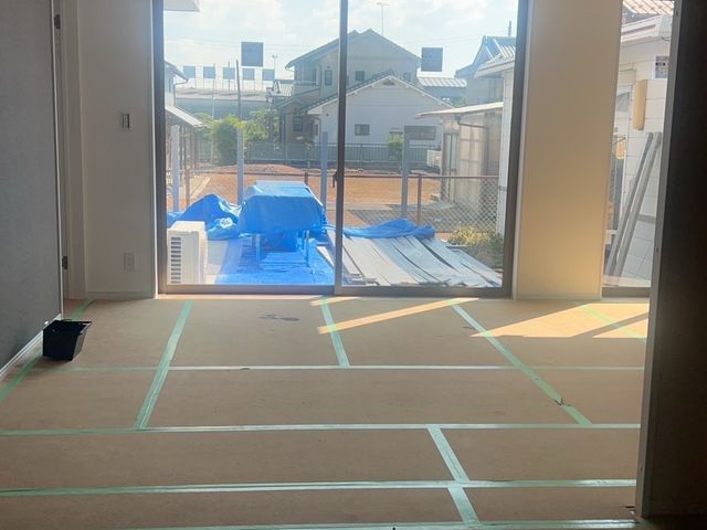 AIでブラインドがついたイメージ画像を無料でお作りしています。