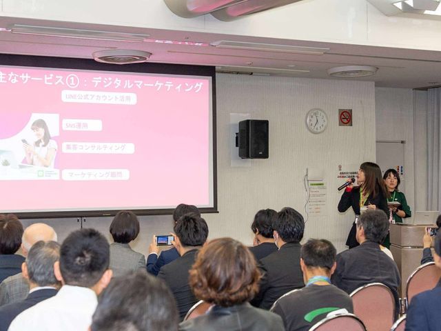 現役ヘアメイクが撮る！魅せるセミナー＆講演会撮影｜SNS・HP素材にも最適