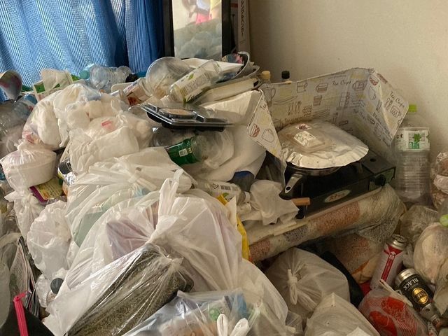 特殊清掃　ゴミ屋敷清掃