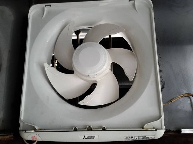 年末年始のお値下げ中！！換気扇の油汚れそうじ！お正月はきれいな換気扇で！