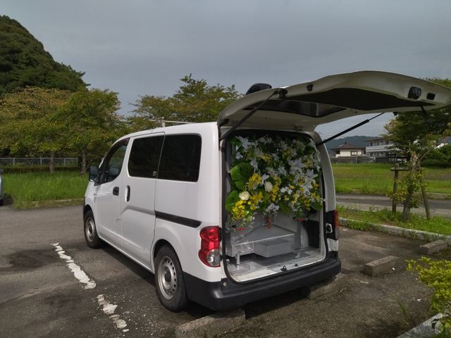 24時間対応！ご自宅で大切な家族を安心してお見送りできる専門サービス