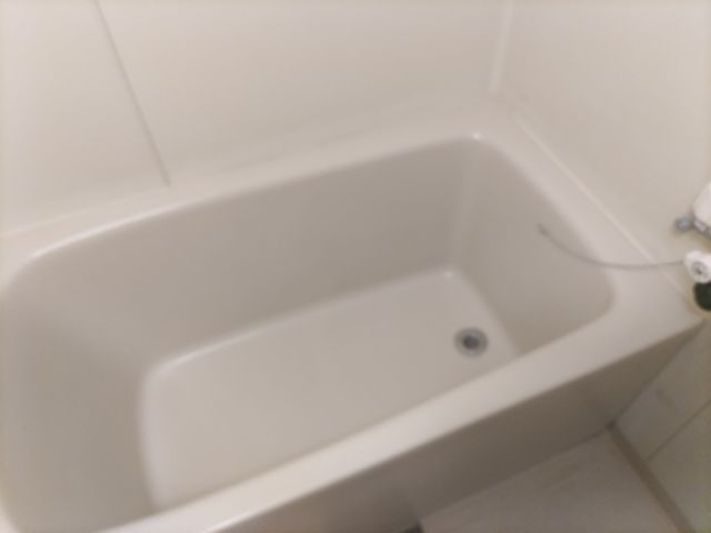 石鹸カス、汚れ、劣化にさよならー！　浴槽の塗装・お風呂内の壁・天井綺麗にします！