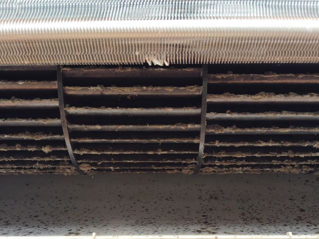 冬場の内に★エアコンクリーニング★快適な空気で、ウイルス対策除菌★抗菌コート★