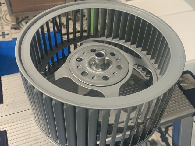 【換気扇】長野県のハウスクリーニング◎べっとりついた油汚れをプロが落とします！