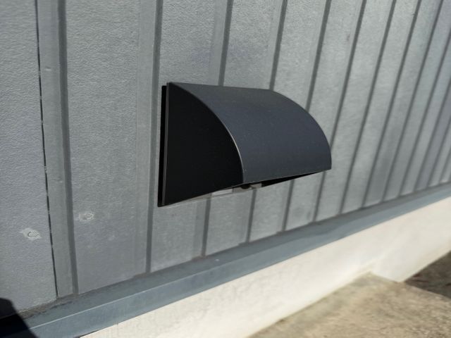 ☆屋外防水コンセントの交換修理はお任せください！経験豊富な電気工事士が対応!