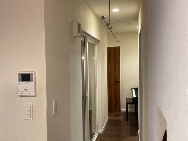 お部屋も廊下も室内干しが出来るようになります♬洗面所に一本付けもオススメです☆