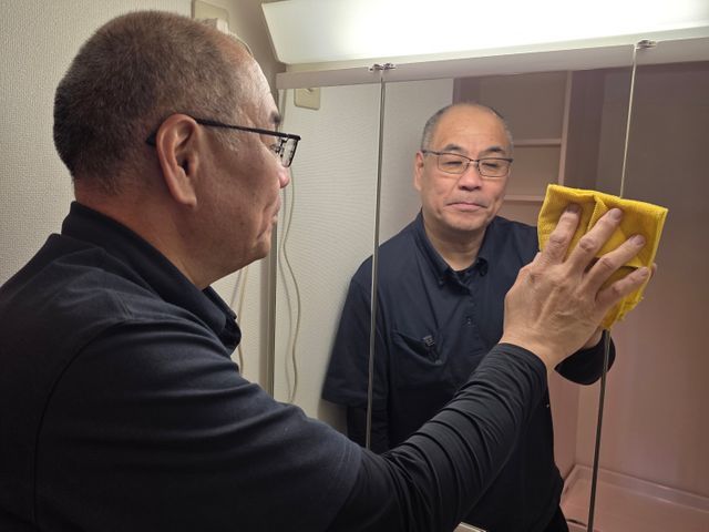 《水栓・鏡もピカピカに♪》汚れによる追加料金一切なし◎土日祝日も大歓迎！