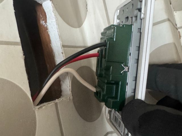 【12月出店】経験8年の実績！電気工事士が確実にお伺いする安心の出張対応