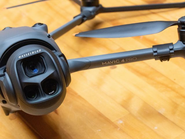 最新機による超高画質空撮！ブライダル等、手持ちカメラ併用も可！国交省の包括許可済