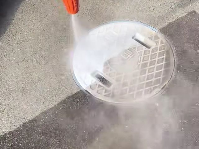 お家を高圧洗浄で綺麗に！