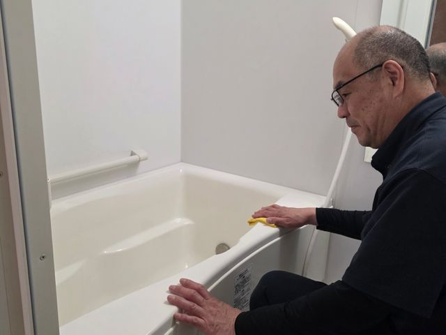 《水垢・カビ汚れを徹底洗浄♪》汚れによる追加料金一切なし◎土日祝日も大歓迎！