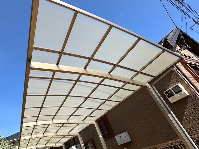 お隣様対策も！安心安全でカーポート高圧洗浄！