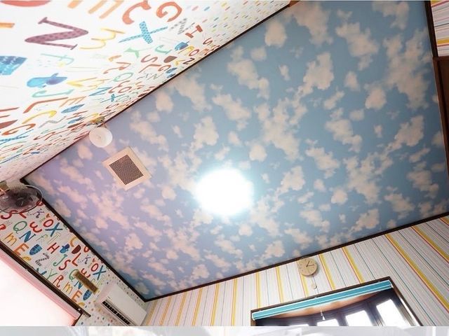 豊富な経験を活かした技術力抜群の壁紙貼替え・30年以上の職人技でお住まいを美しくサービスの画像