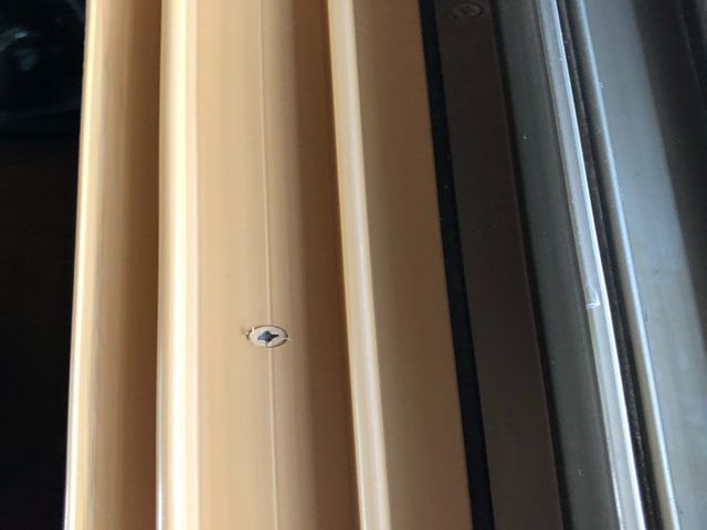 窓サッシの掃除をして綺麗な窓に！