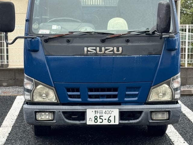 弊社は迅速で信頼性の高いサービスを提供します。サービスの画像