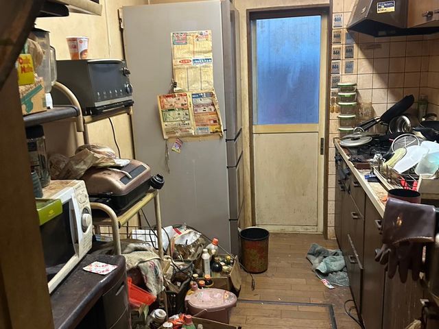 ゴミ屋敷片付け