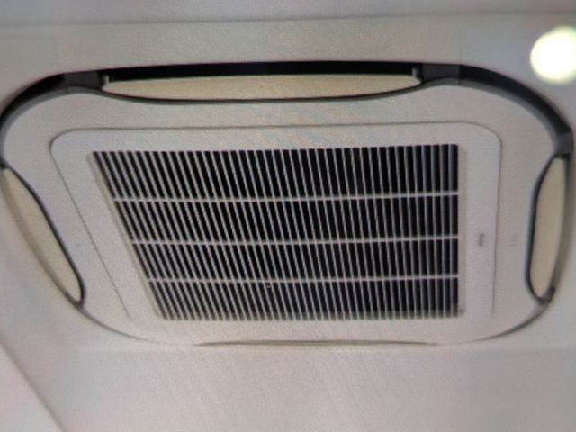 天井埋込・天井吊下げ分解洗浄。大手の会社で経験を積んだ私が丁寧に洗浄します。