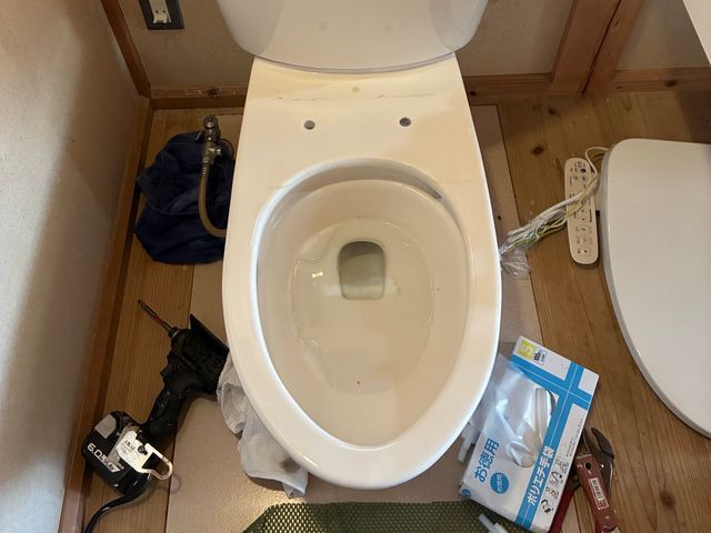 ウォシュレット　洗浄便座交換　設置