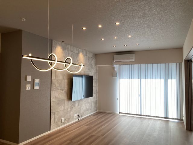 壁掛けテレビ設置