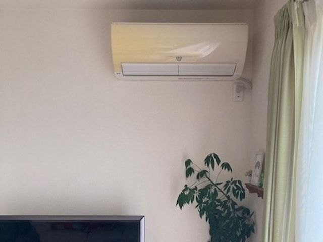 エアコン洗浄でお部屋の空気をさわやかな風に！（防臭・防カビ・除菌剤噴霧付き）